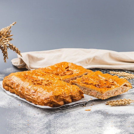Слоеный пирог горбуша и рис