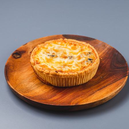 Киш Жюльен с курицей и грибами