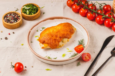 Куриная грудка с ананасом под сыром