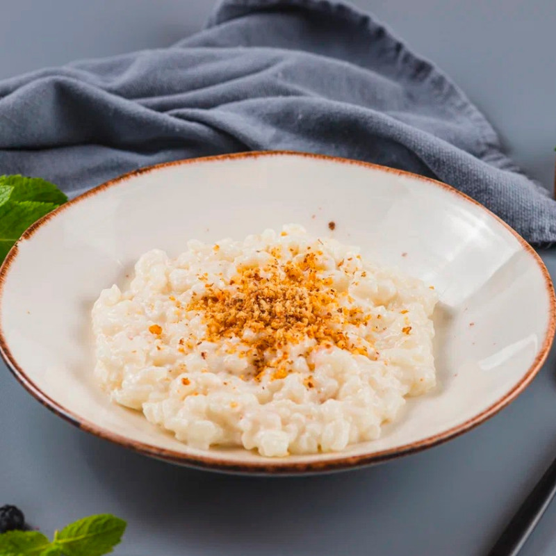 Каша рисовая с грушей и грецким орехом