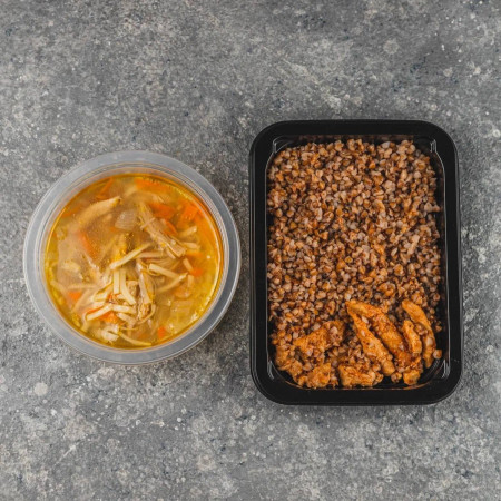 Гречка с поджаркой из свинины и Суп лапша с курицей