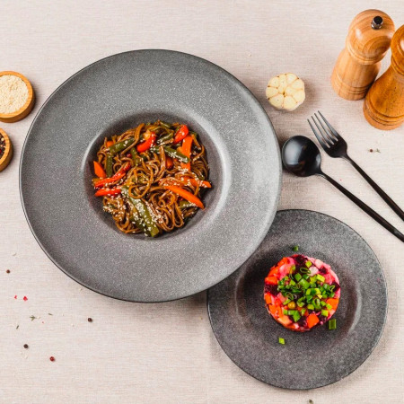 Лапша гречневая с овощами и винегрет